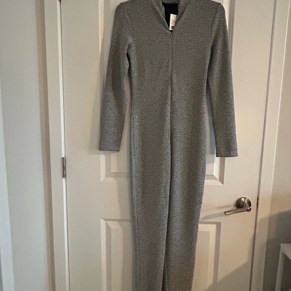 LOVE 83 • Silver Shiny Sleek Jumpsuit • Medium • - Picture 7 of 10